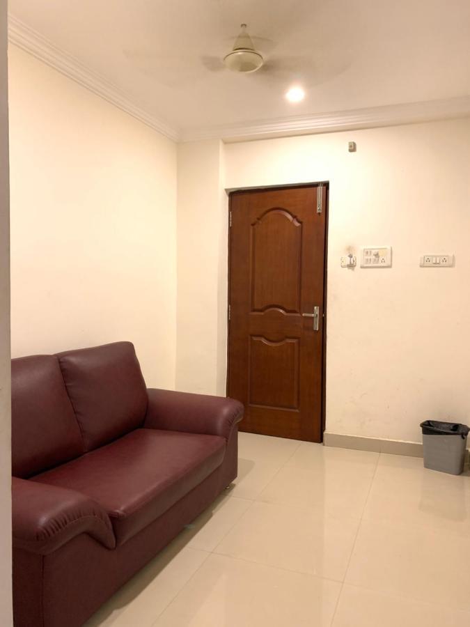 Hotel Half Moon Chennai Exterior photo
